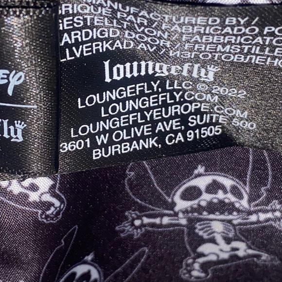 Loungefly Disney Stitch Skeleton Backpack Cardholder LIMITED EDITION Glow In Dar - Picture 7 of 16